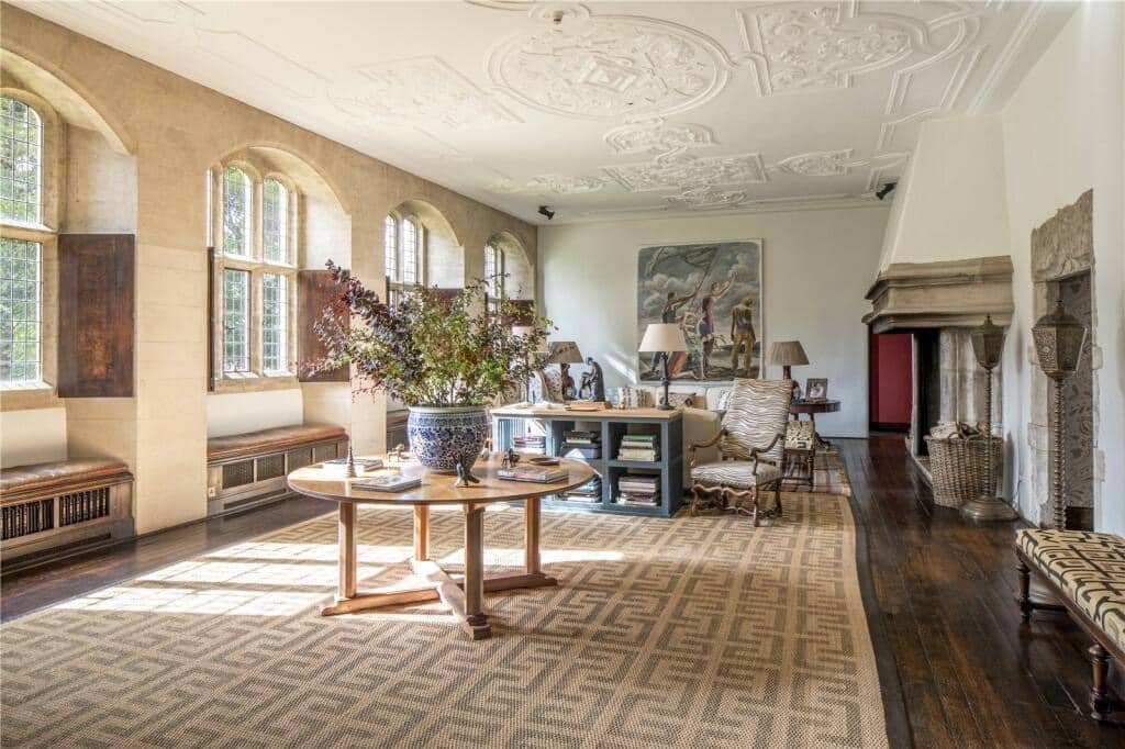 1729009397_602_1800-Edgeworth-Manor-For-Sale-In-Gloucestershire-England-8212-Captivating.jpeg