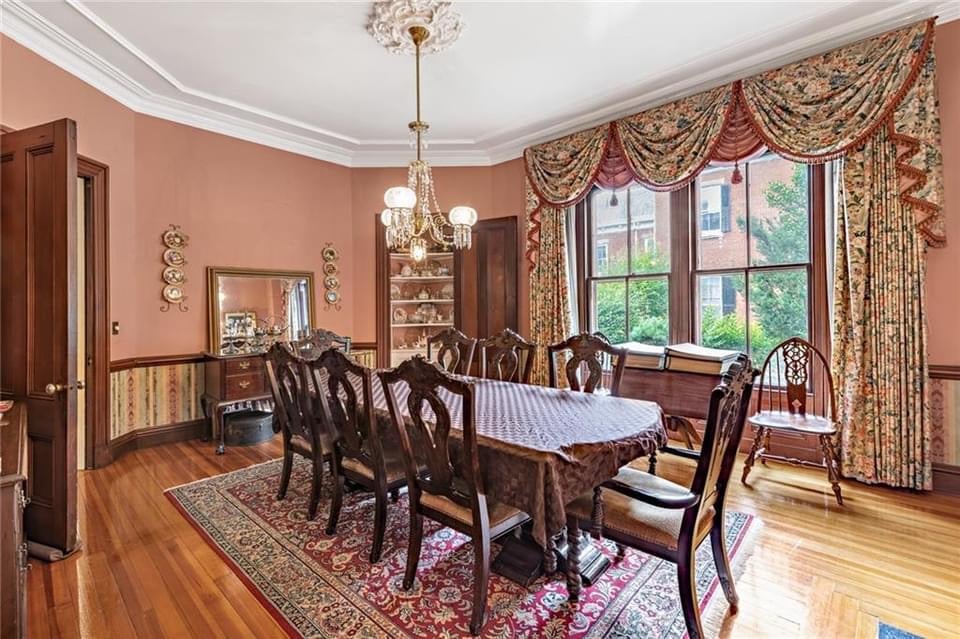 1729010028_263_1873-Victorian-In-Newport-Rhode-Island-8212-Captivating-Houses.jpg