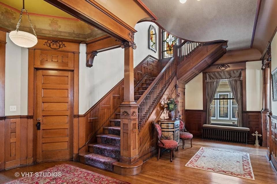 1729097183_470_1894-Victorian-In-Oak-Park-Illinois-8212-Captivating-Houses.jpeg