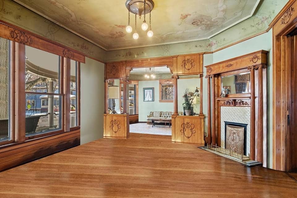 1729097185_834_1894-Victorian-In-Oak-Park-Illinois-8212-Captivating-Houses.jpeg