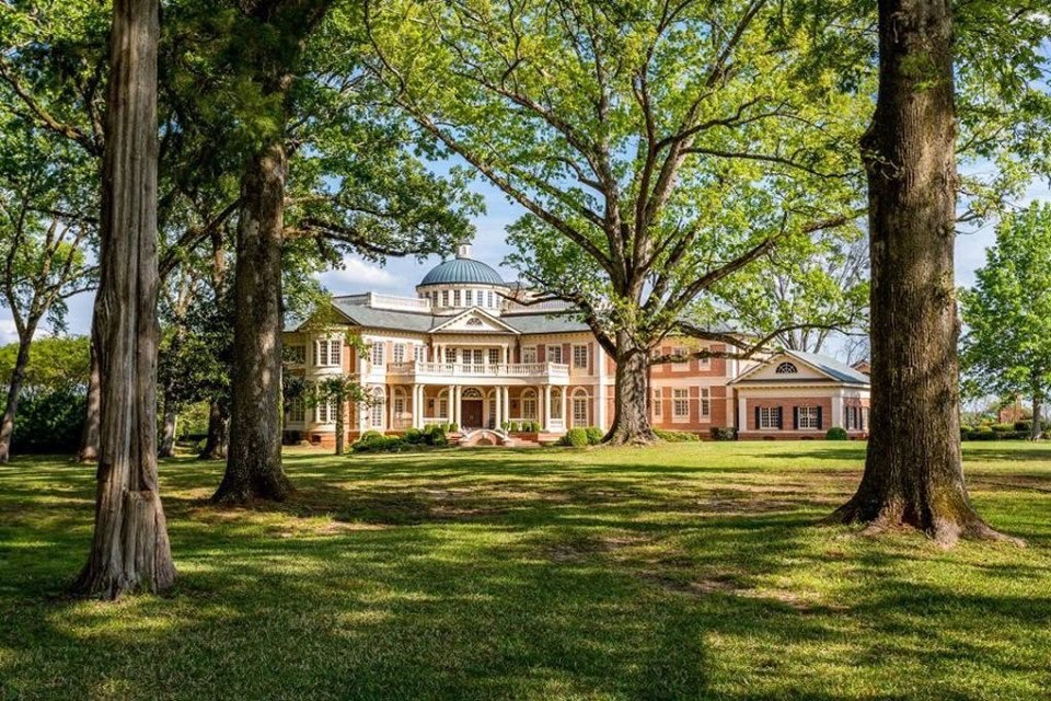 1729514256_959_1873-Mansion-In-Macon-Georgia-8212-Captivating-Houses.jpg