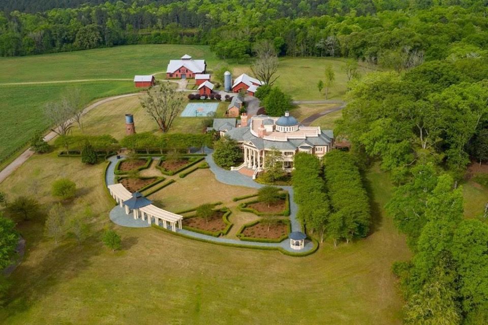 1729514259_607_1873-Mansion-In-Macon-Georgia-8212-Captivating-Houses.jpg