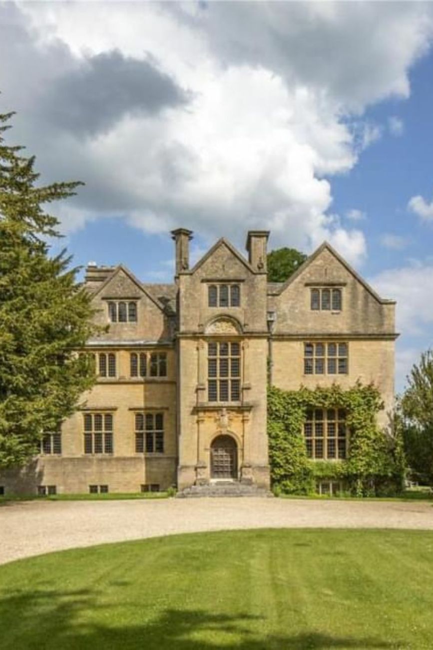 1800-Edgeworth-Manor-For-Sale-In-Gloucestershire-England-8212-Captivating.jpg