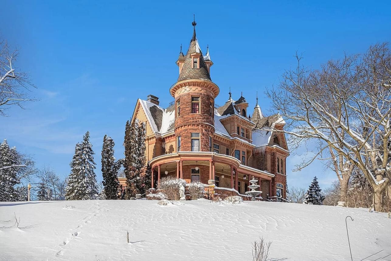 1895-Mansion-In-Kalamazoo-Michigan-8212-Captivating-Houses.jpeg