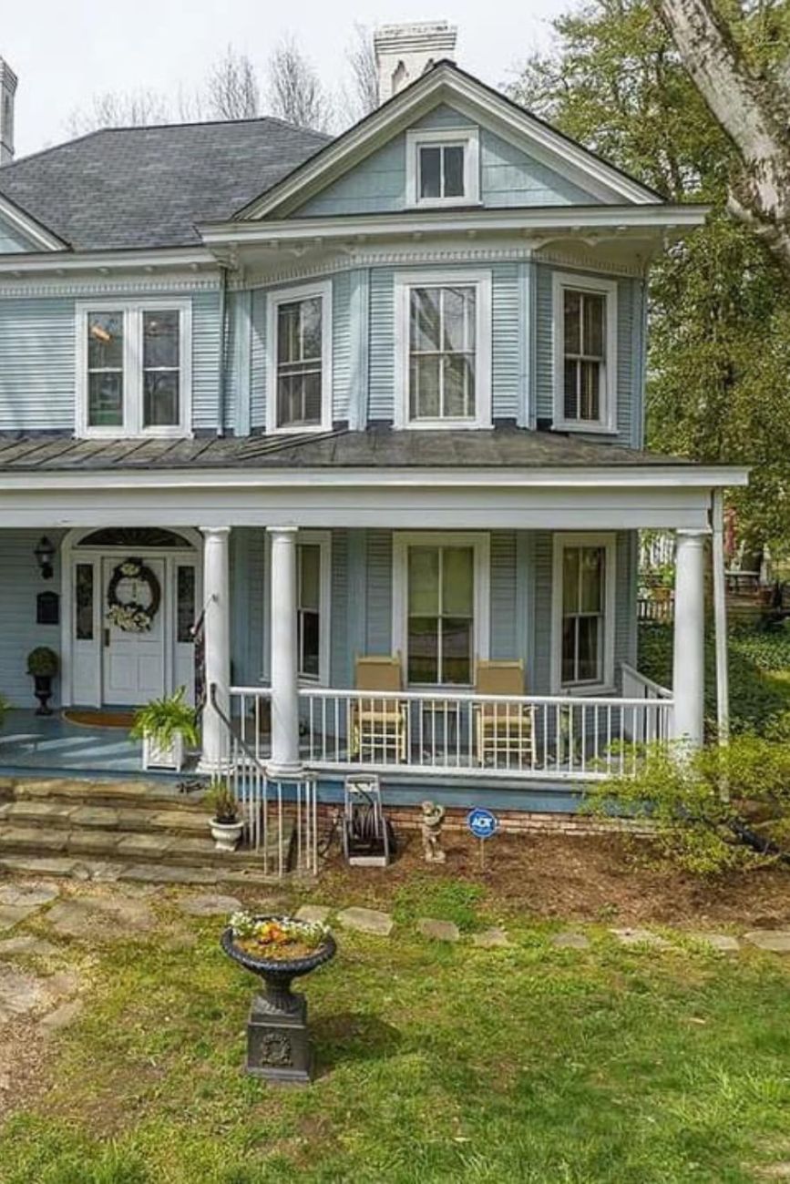 1903-Historic-House-In-South-Boston-Virginia-8212-Captivating-Houses.jpg