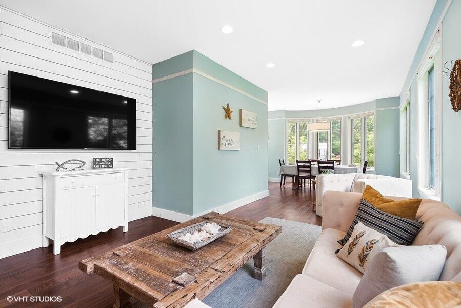 7400 N Shore Dr _9 (4)