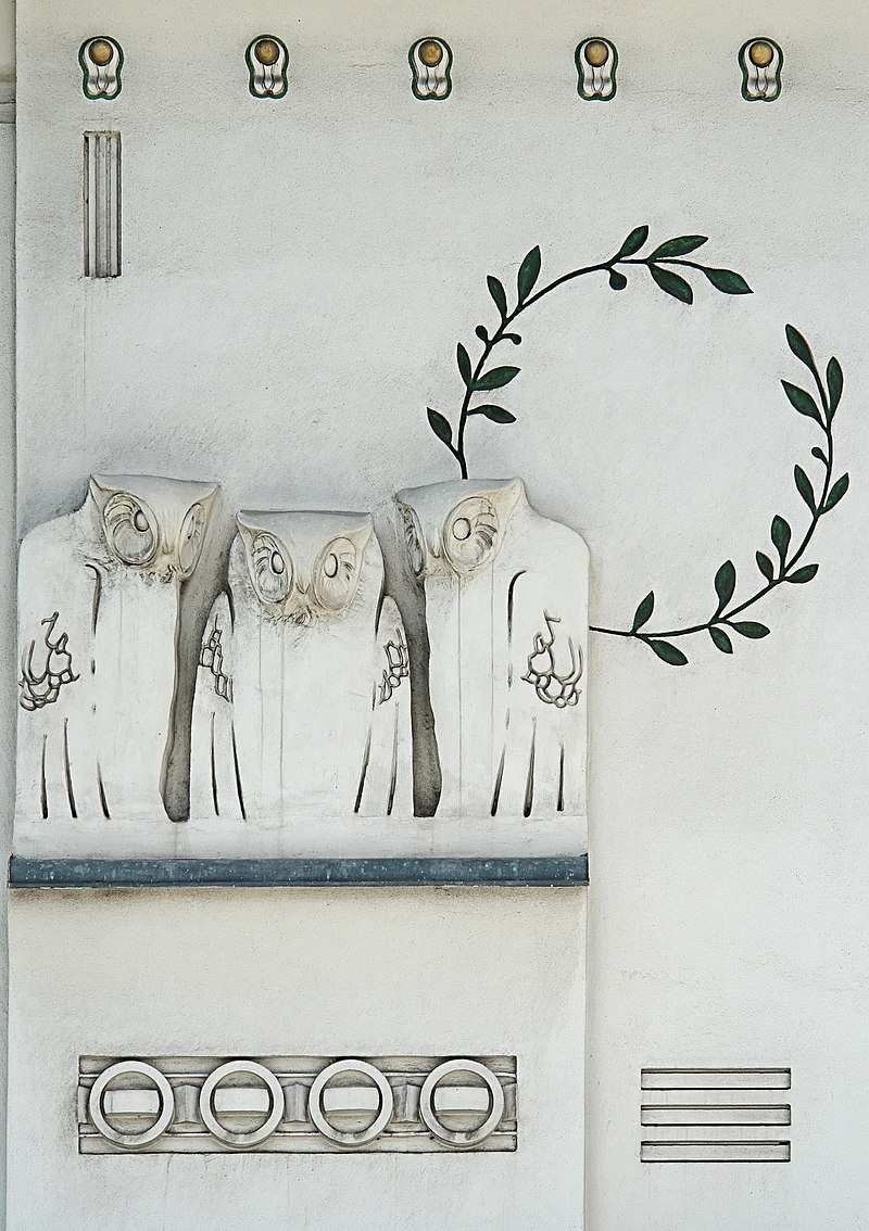 owls – Detail of the facade of the Secession Building (Vienna, Austria)