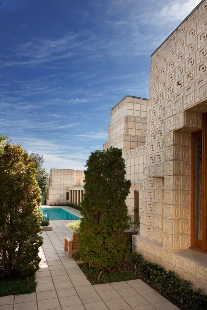 18-Ennis-House-Wright-Los-Angeles-CA-19.jpg