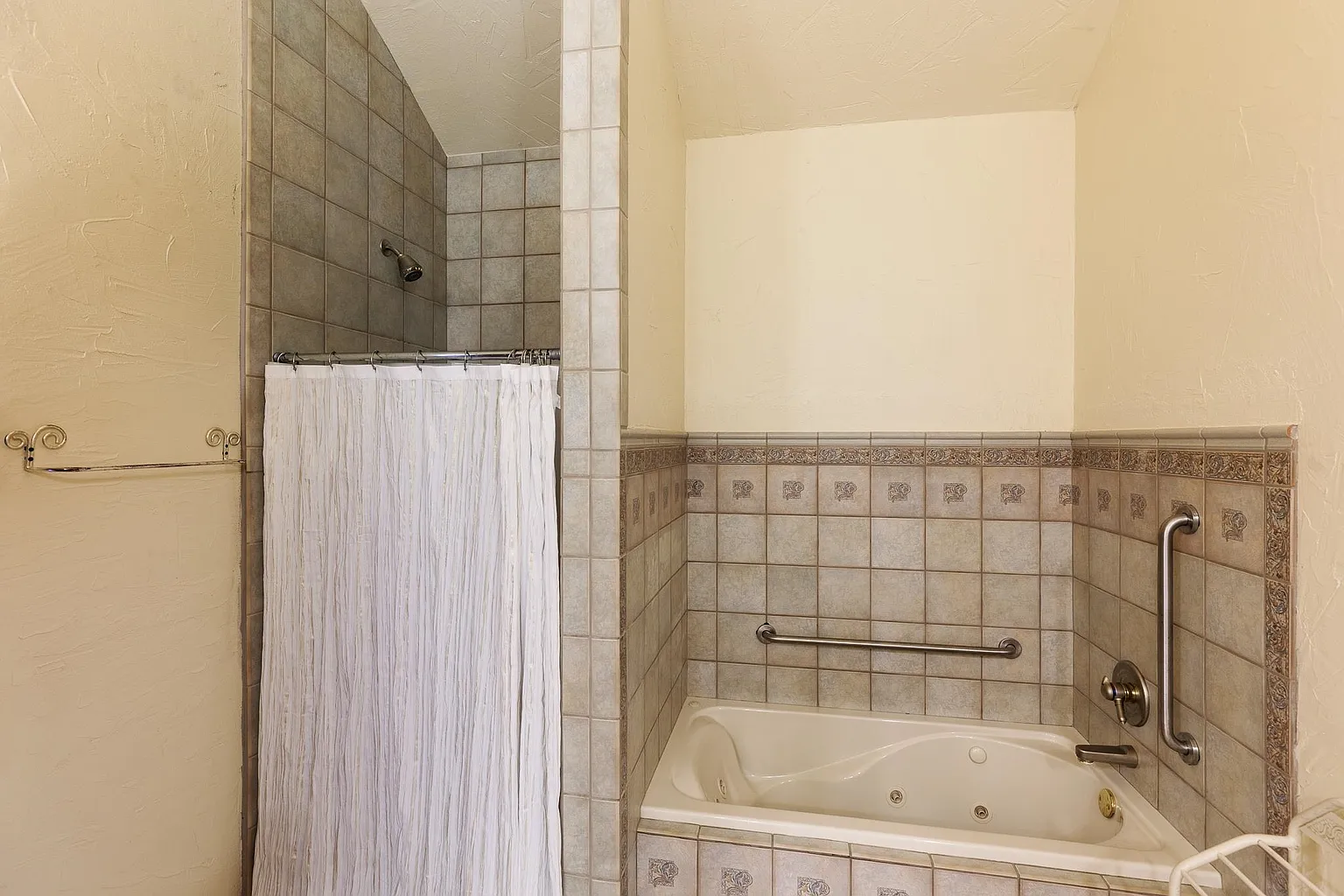 7400-S-Park-Road20.webp.webp