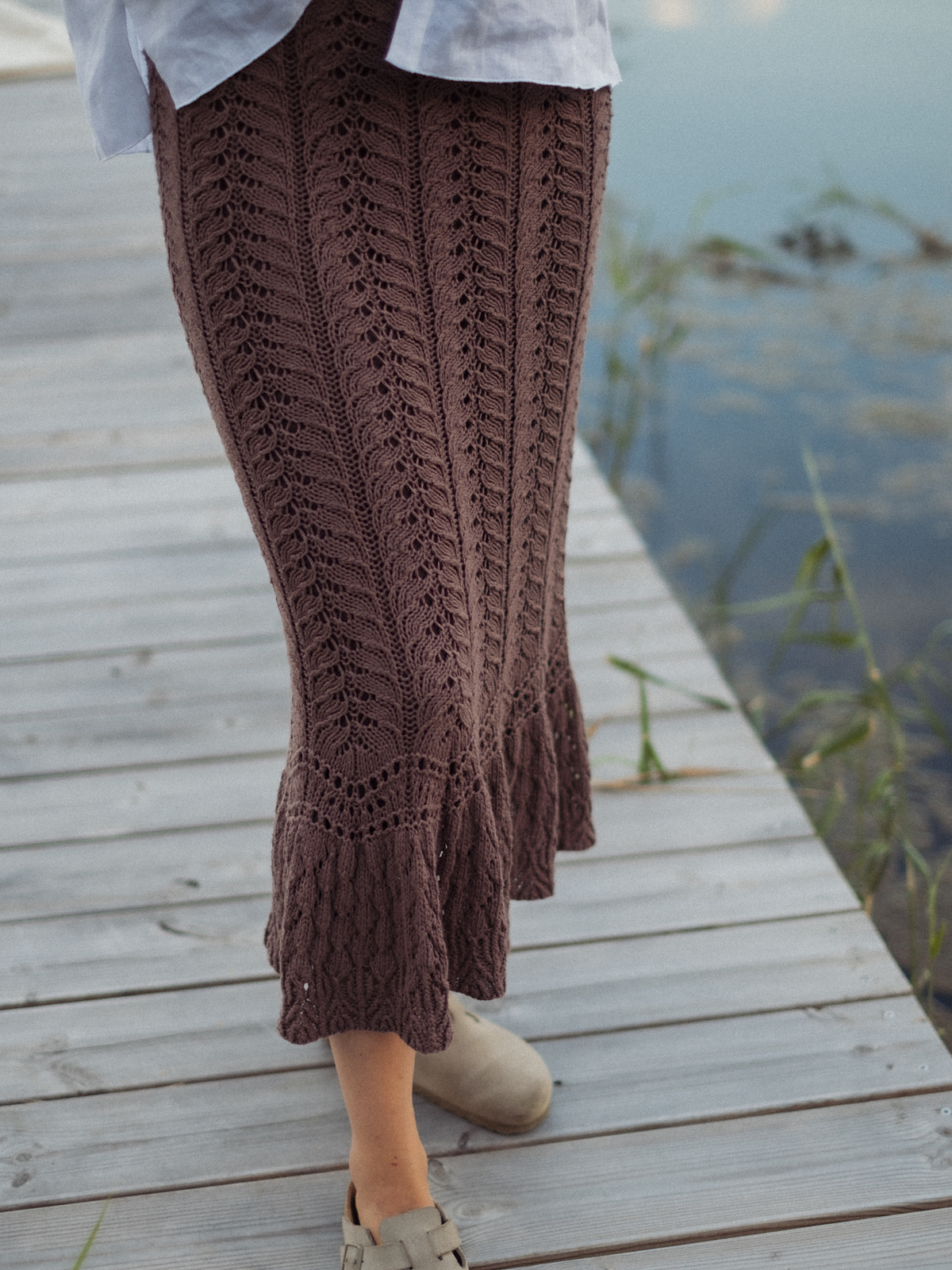 Seashore_Skirt-brown-midi-length-05