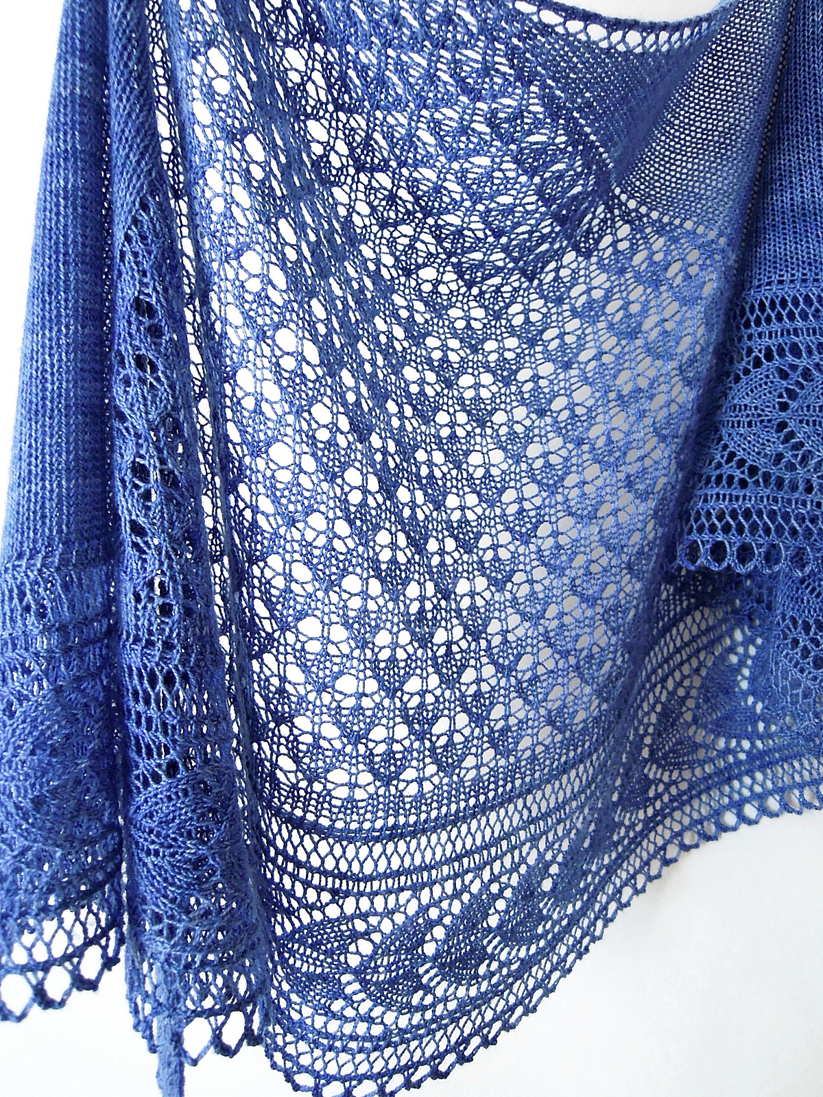 holbrook_inside_big_drape.2