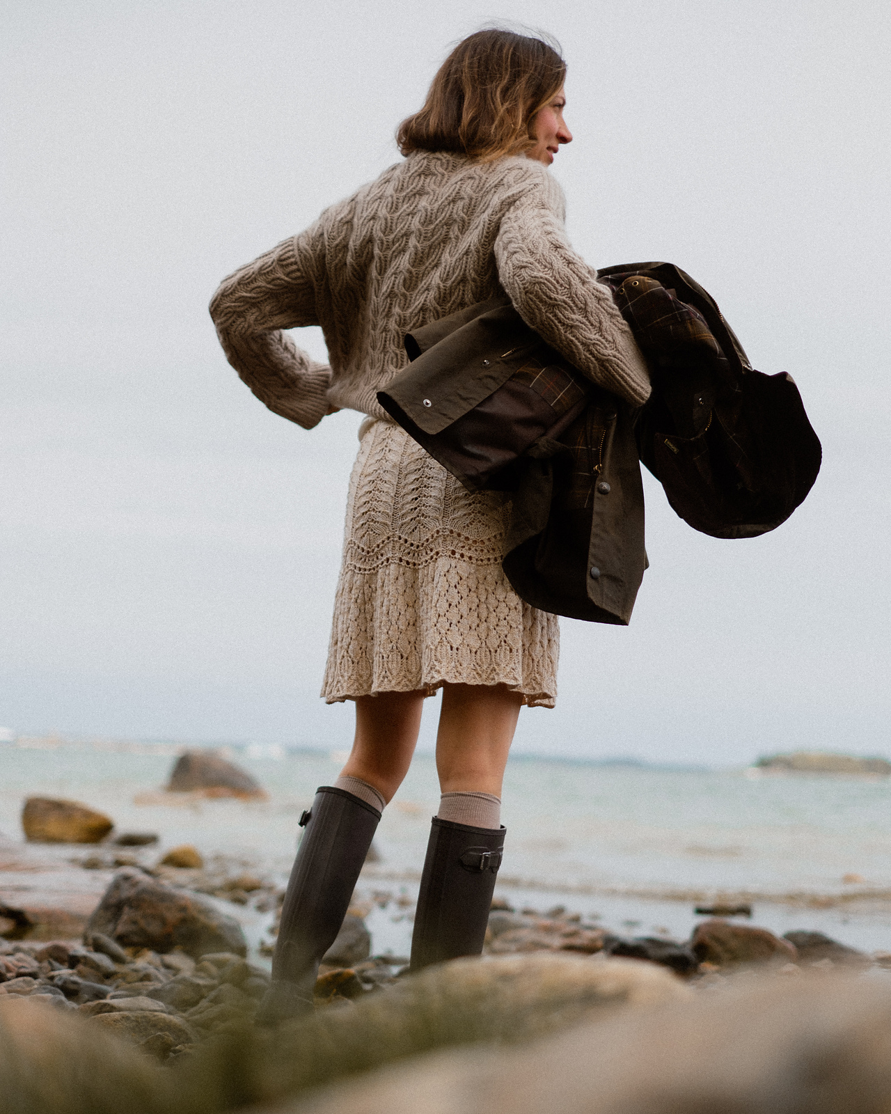 seashore-skirt-knitwear-layered-outfit-nordic-style-kutovakika