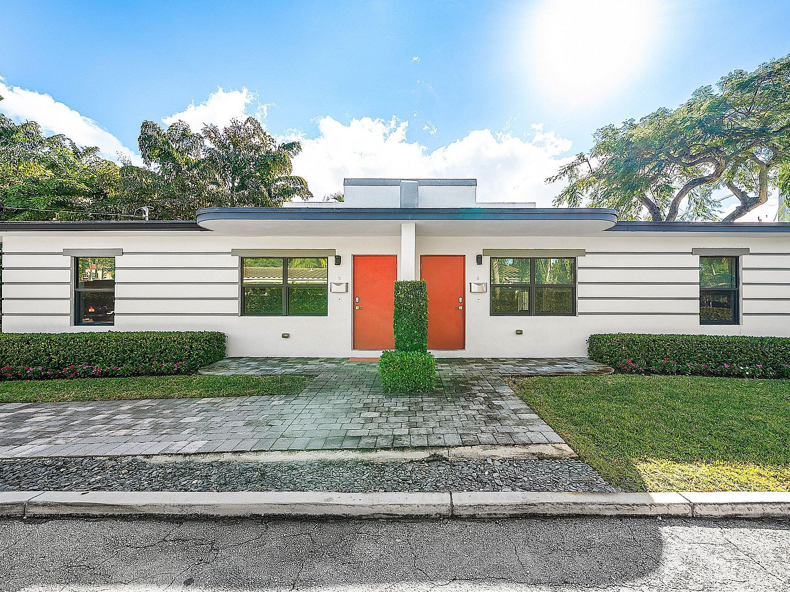 215 N Swinton Avenue, Delray Beach, FL 33444
