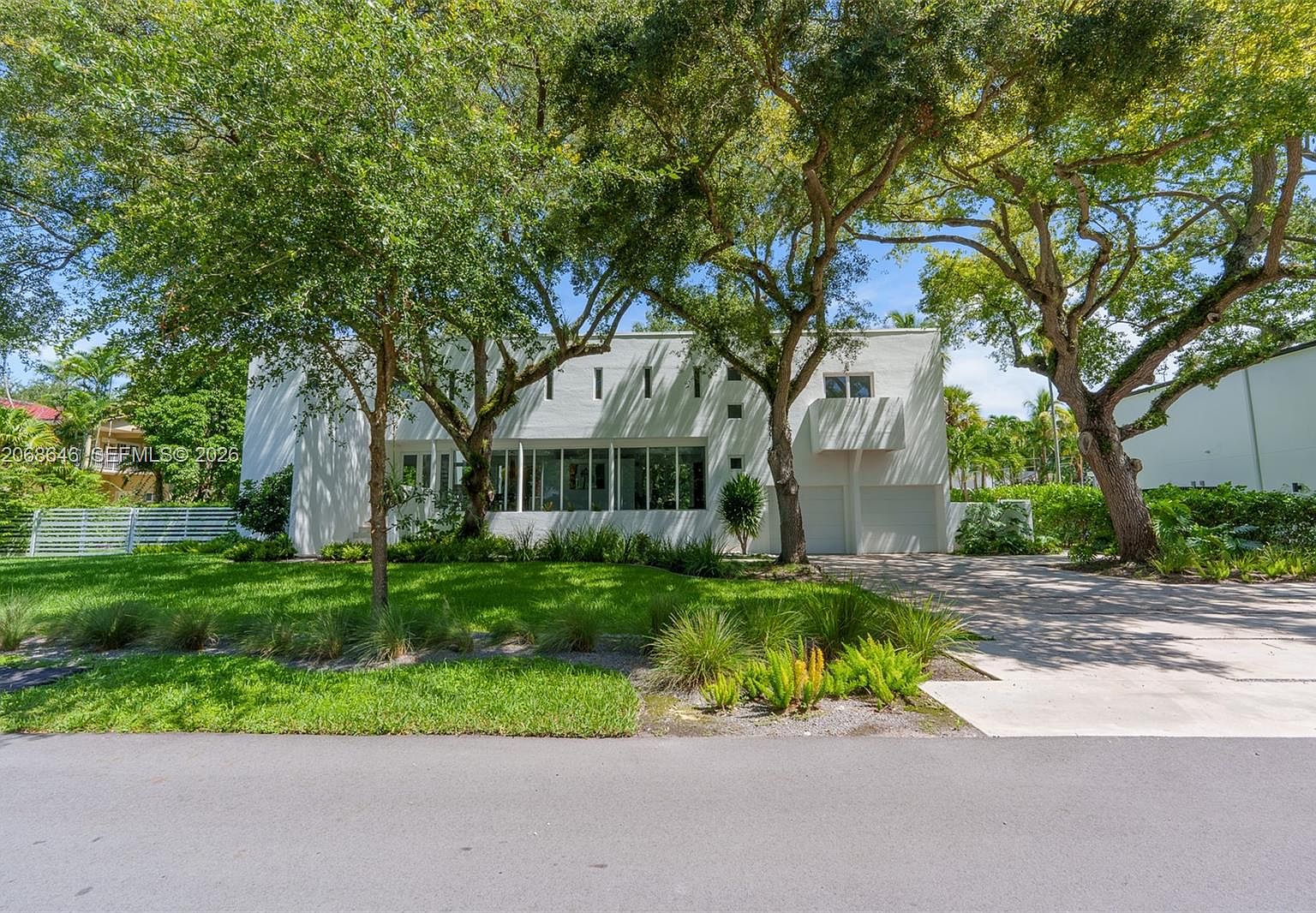 7277 SW 165th St, Palmetto Bay, FL 33157
