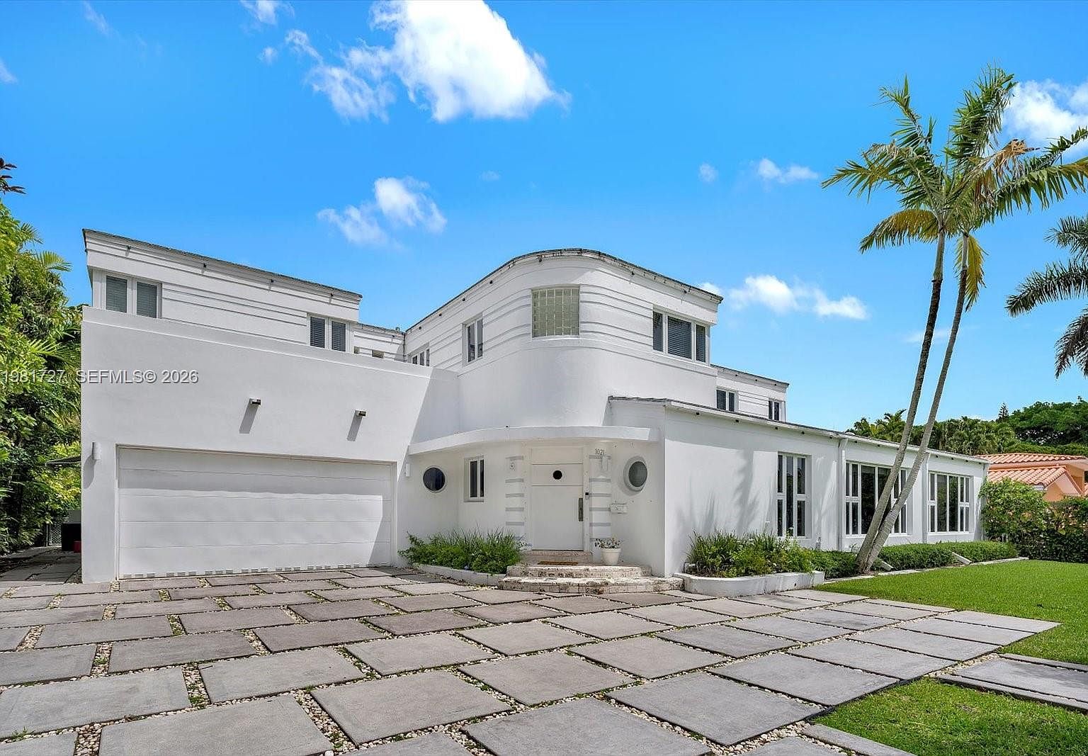 1021 N Greenway Dr, Coral Gables, FL 33134