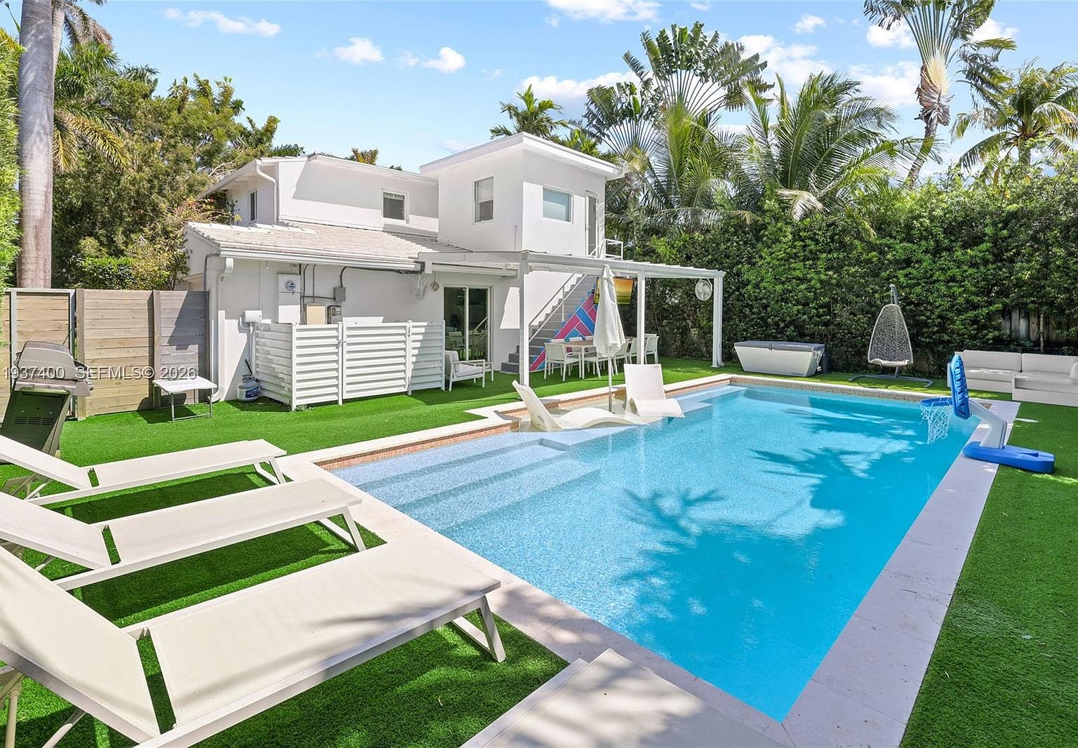 4490 Royal Palm Ave, Miami Beach, FL 33140