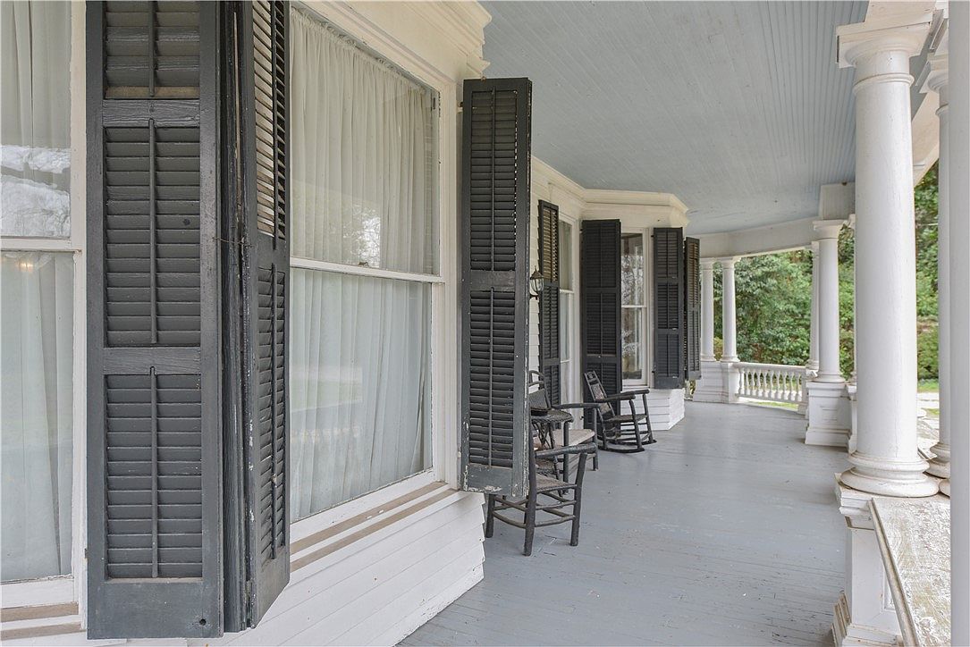 002-507-n-main-st-abbeville-sc-29620