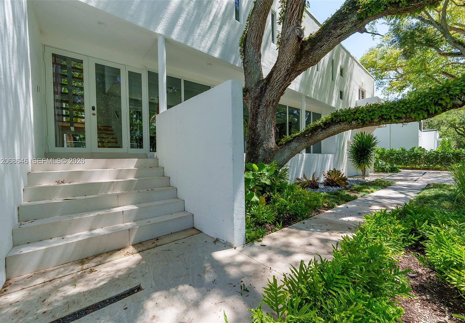 7277 SW 165th St, Palmetto Bay, FL 33157