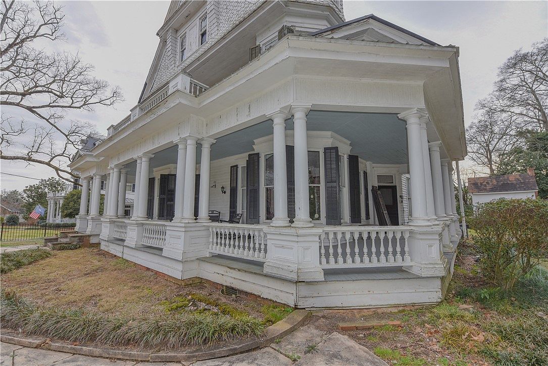 003-507-n-main-st-abbeville-sc-29620