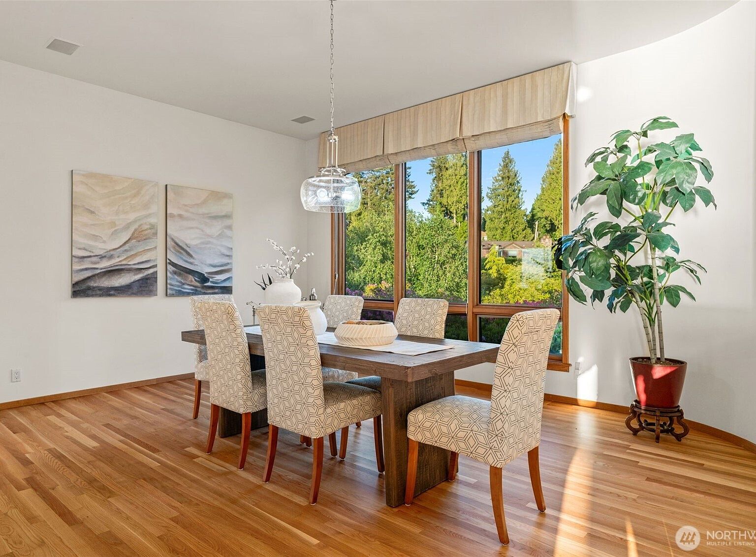 9233 Olympic View Drive, Edmonds, WA 98020