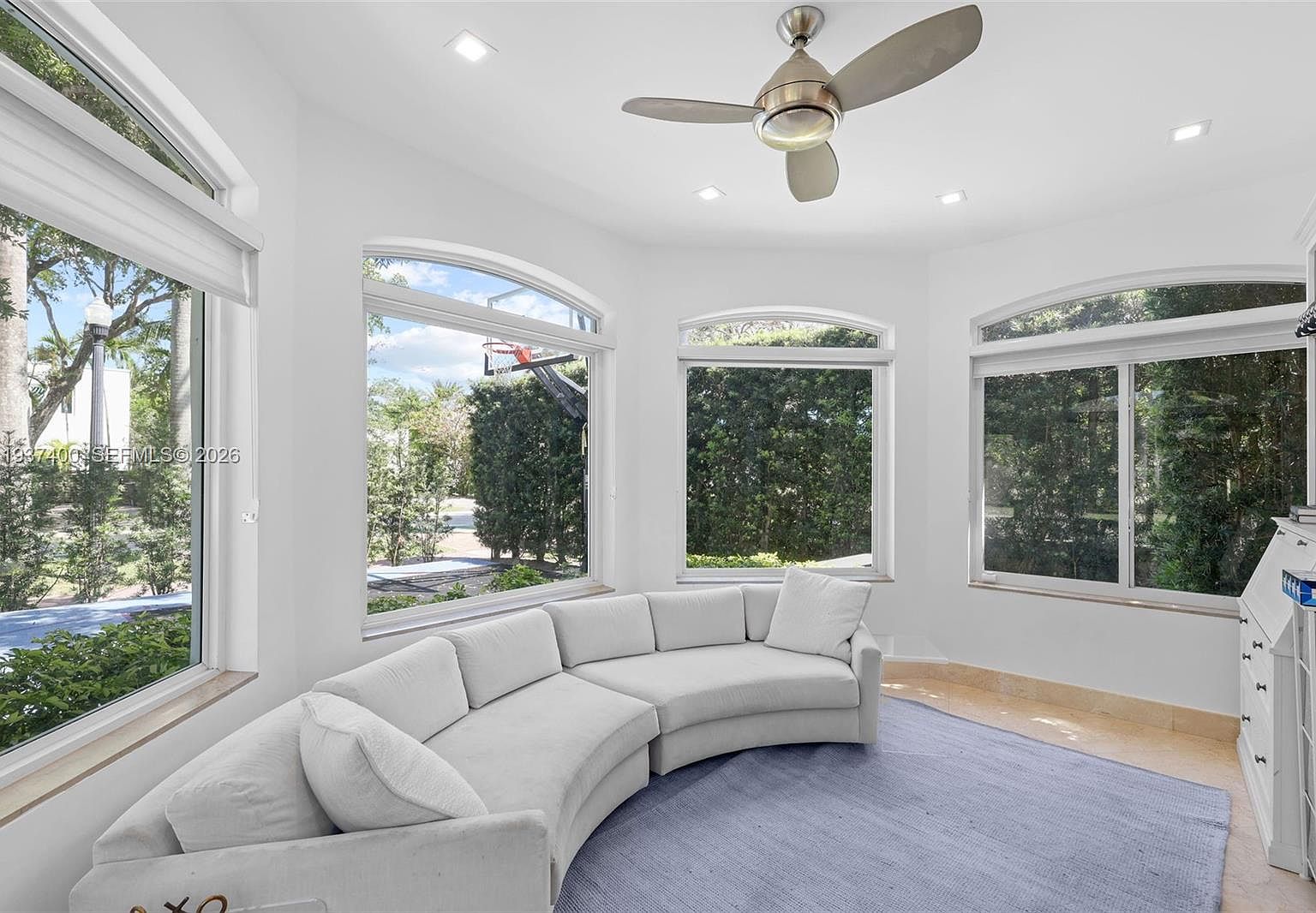 4490 Royal Palm Ave, Miami Beach, FL 33140