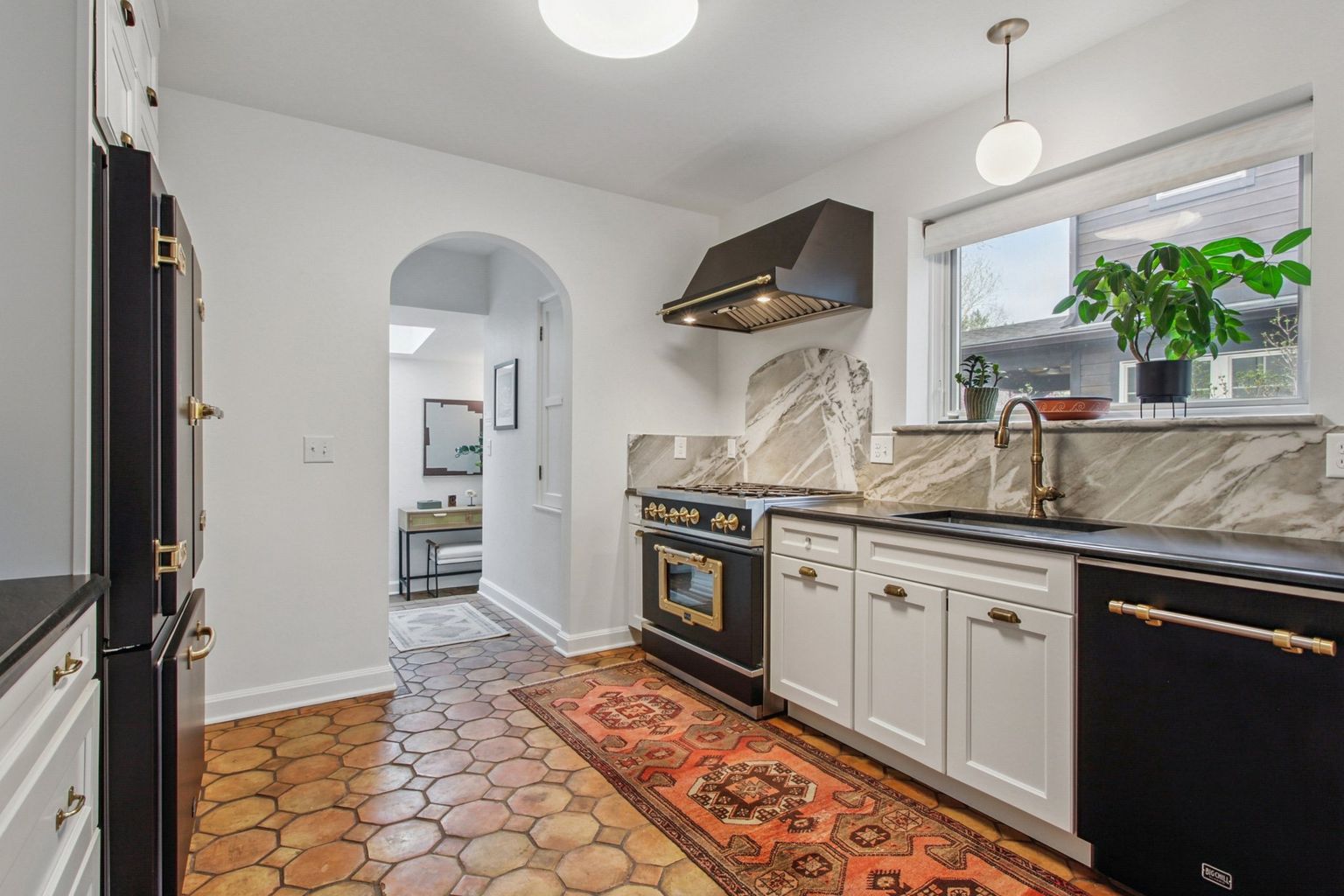 1521 Monaco Parkway, Denver, CO 80220