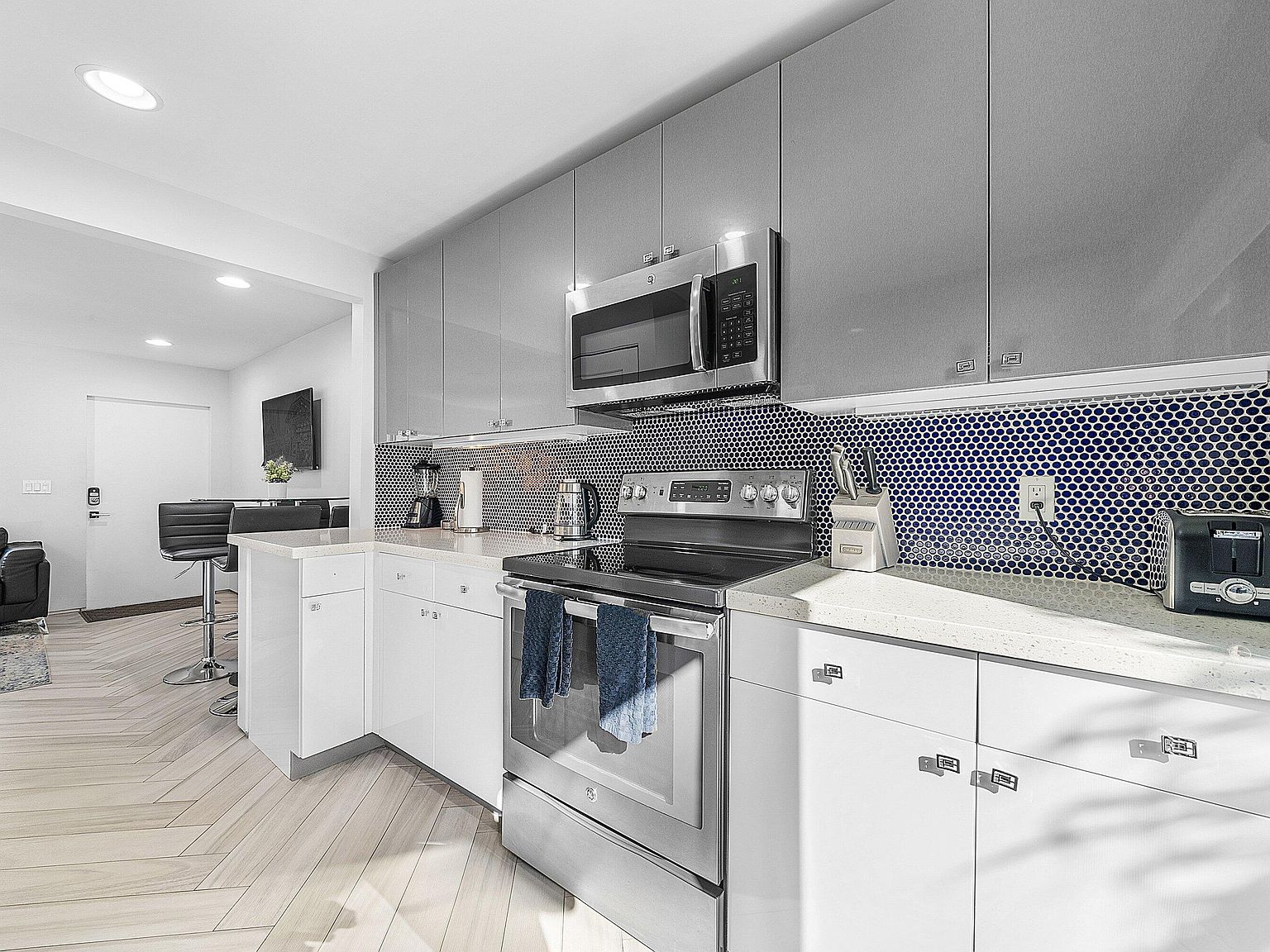 215 N Swinton Avenue, Delray Beach, FL 33444