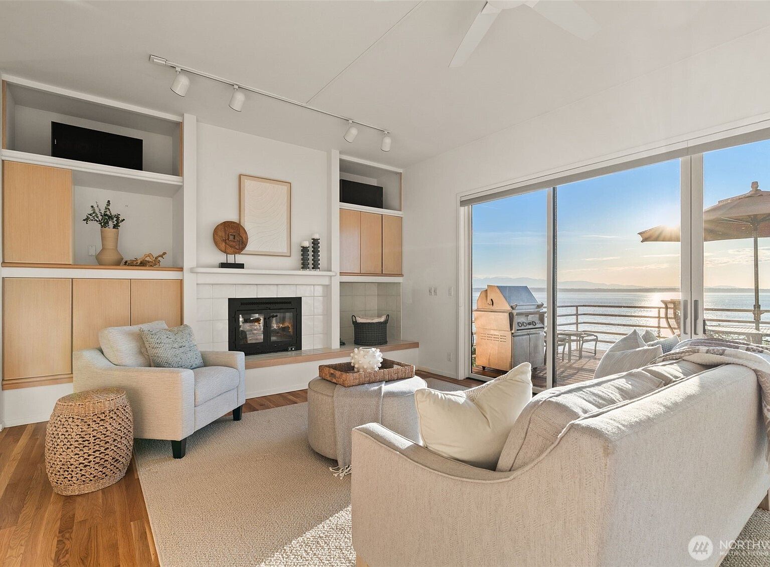 9233 Olympic View Drive, Edmonds, WA 98020