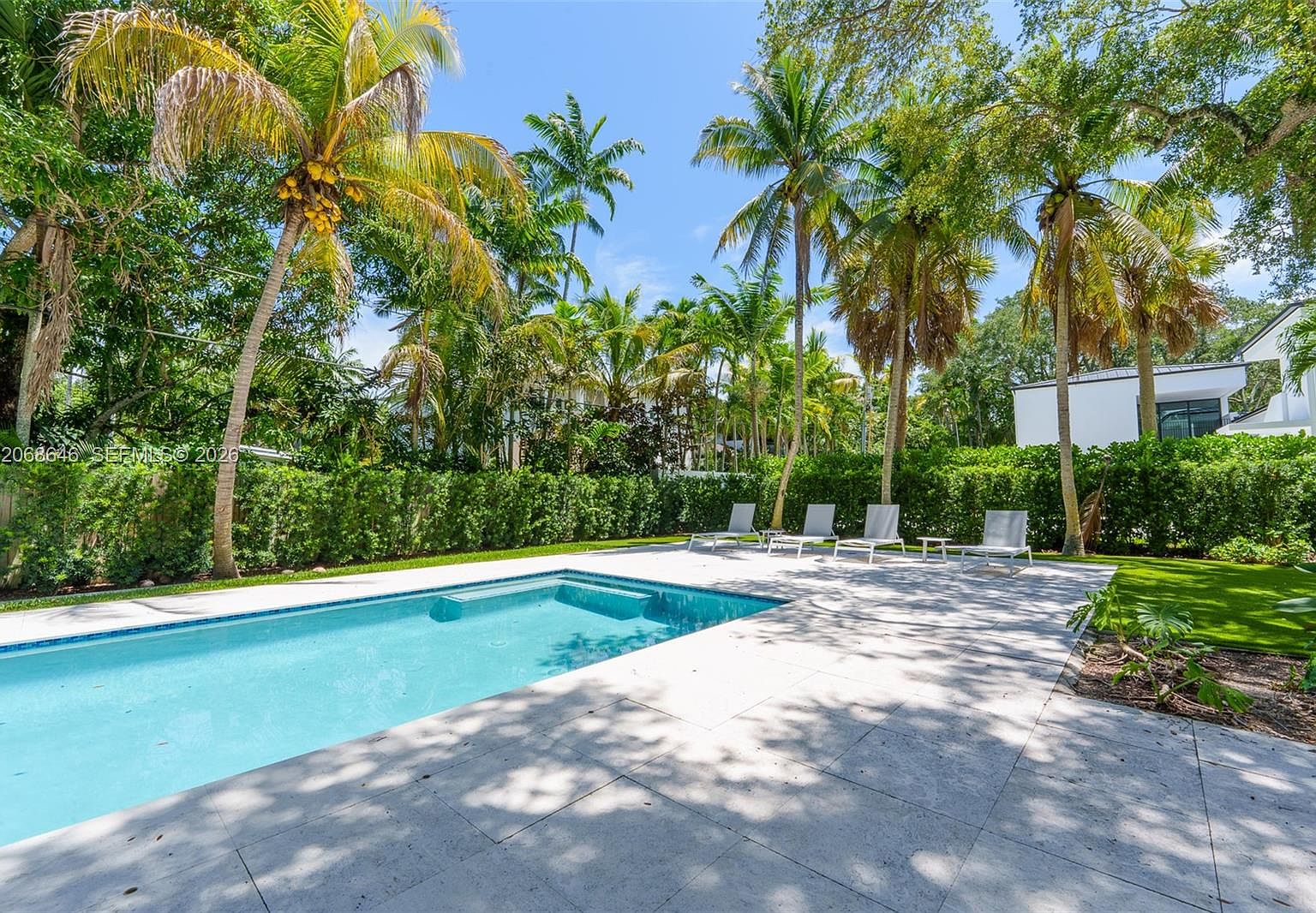 7277 SW 165th St, Palmetto Bay, FL 33157