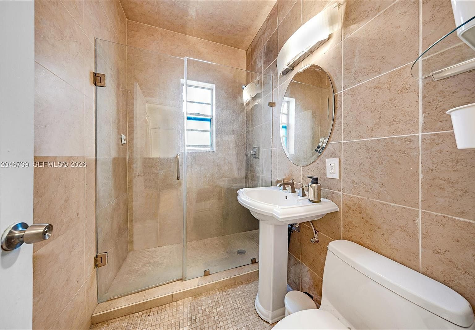 011-1250-drexel-ave-8-miami-beach-fl-33139