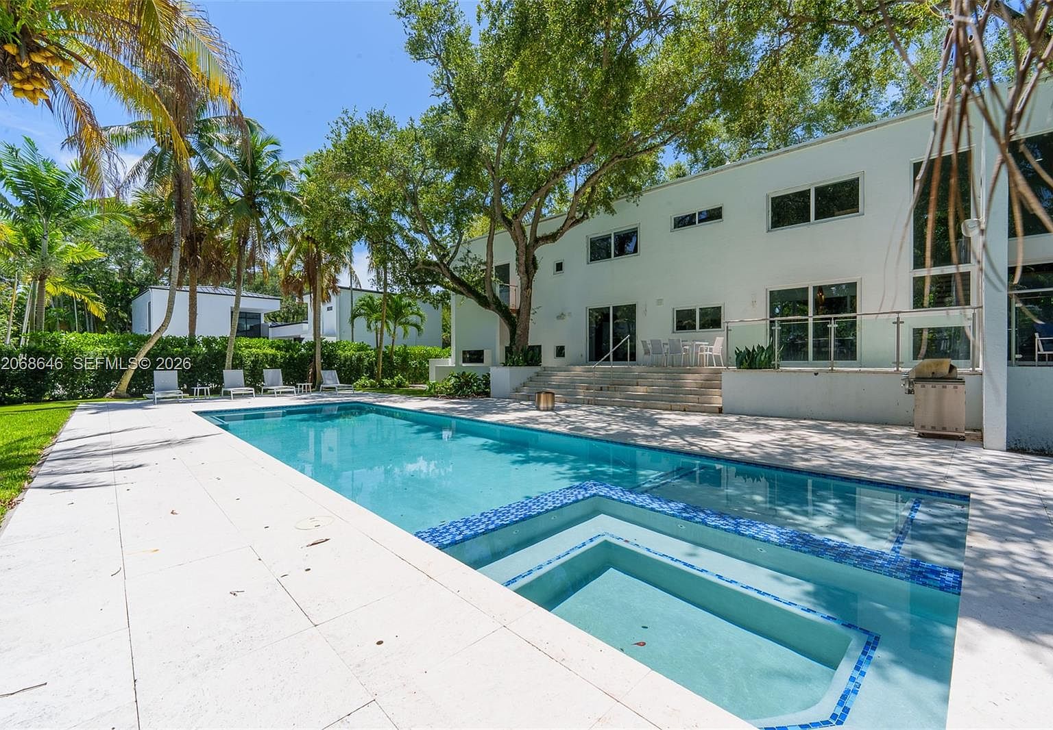 7277 SW 165th St, Palmetto Bay, FL 33157