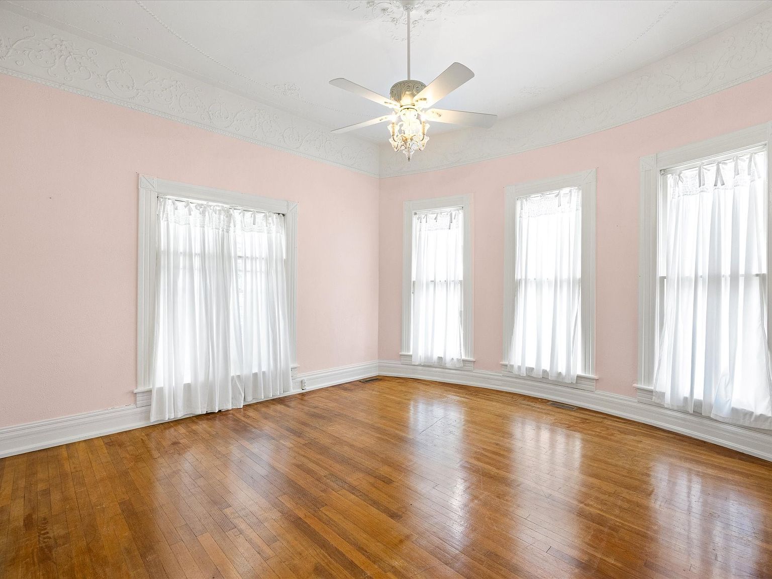 012-330-e-mcneill-st-stephenville-tx-76401