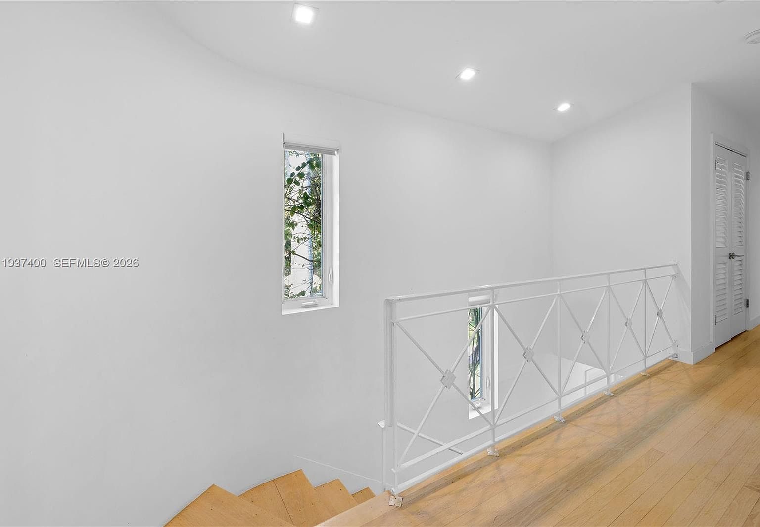 4490 Royal Palm Ave, Miami Beach, FL 33140