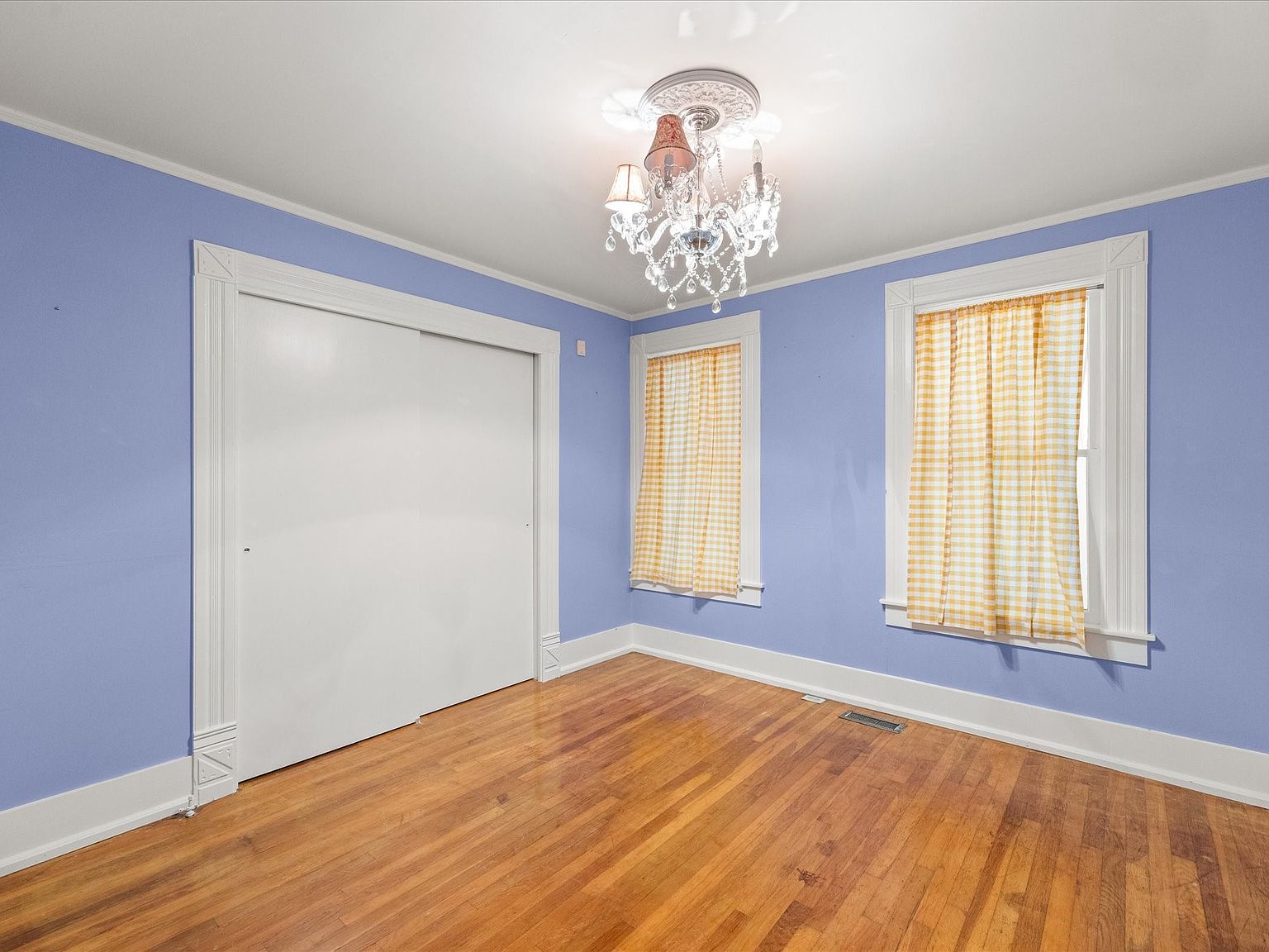 014-330-e-mcneill-st-stephenville-tx-76401