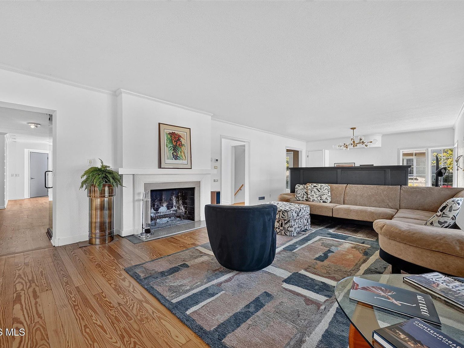 335 Riverside Dr, Rossford, OH 43460