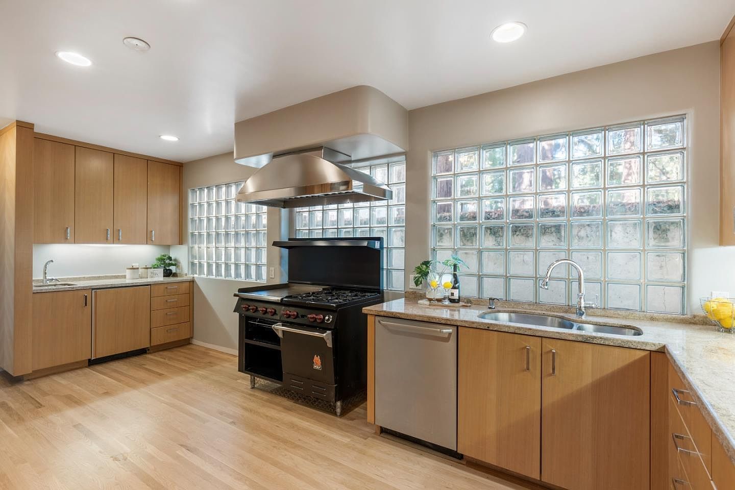 450 N California Ave, Palo Alto, CA 94301