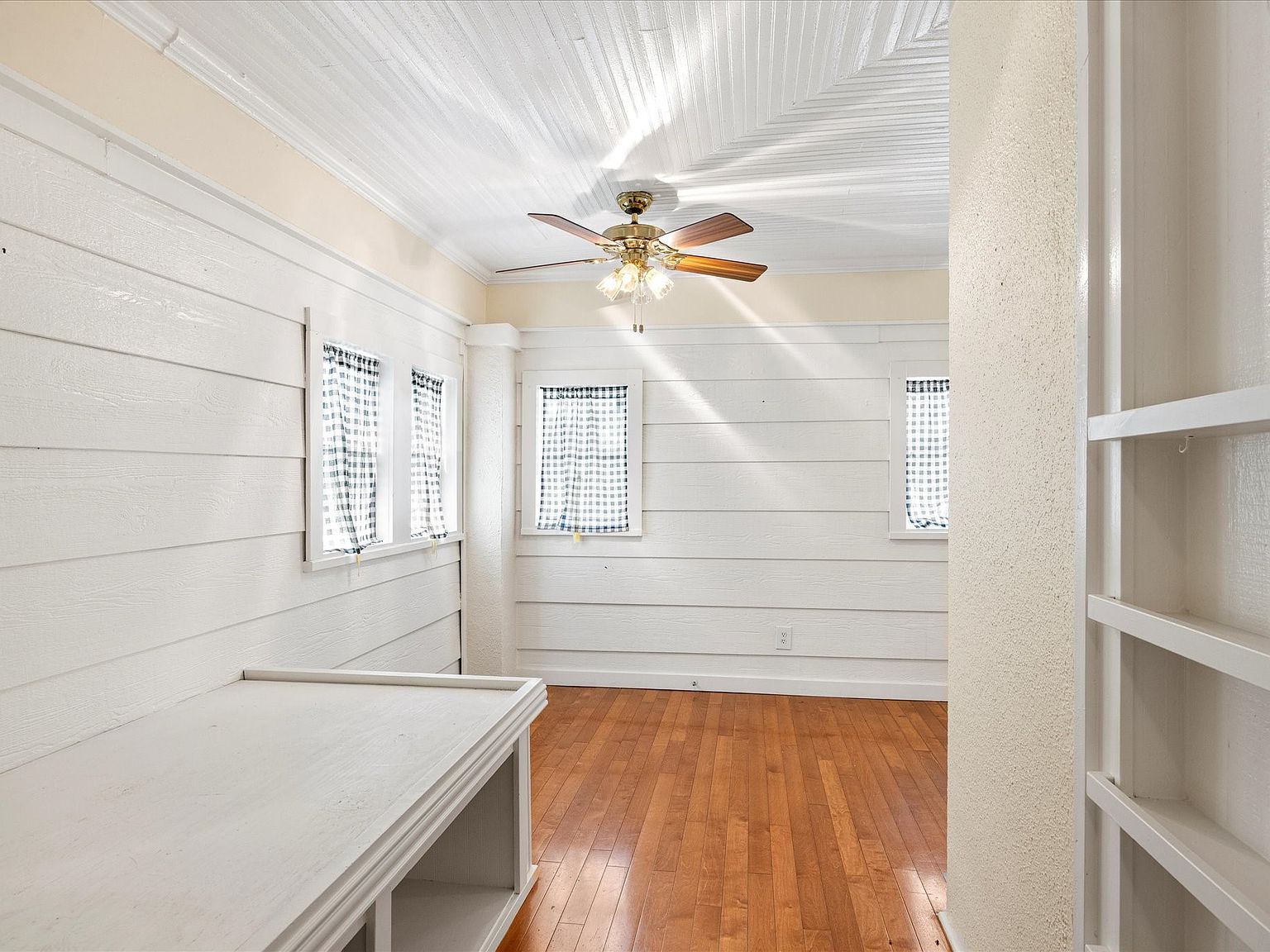 016-330-e-mcneill-st-stephenville-tx-76401