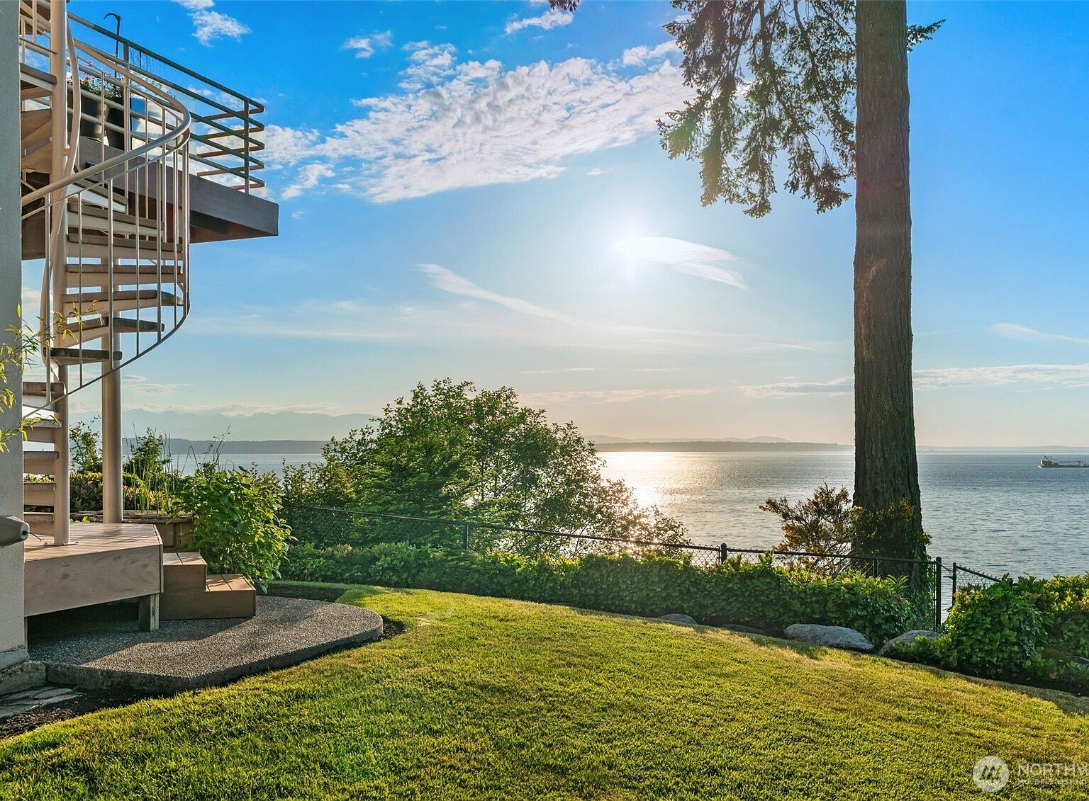 9233 Olympic View Drive, Edmonds, WA 98020