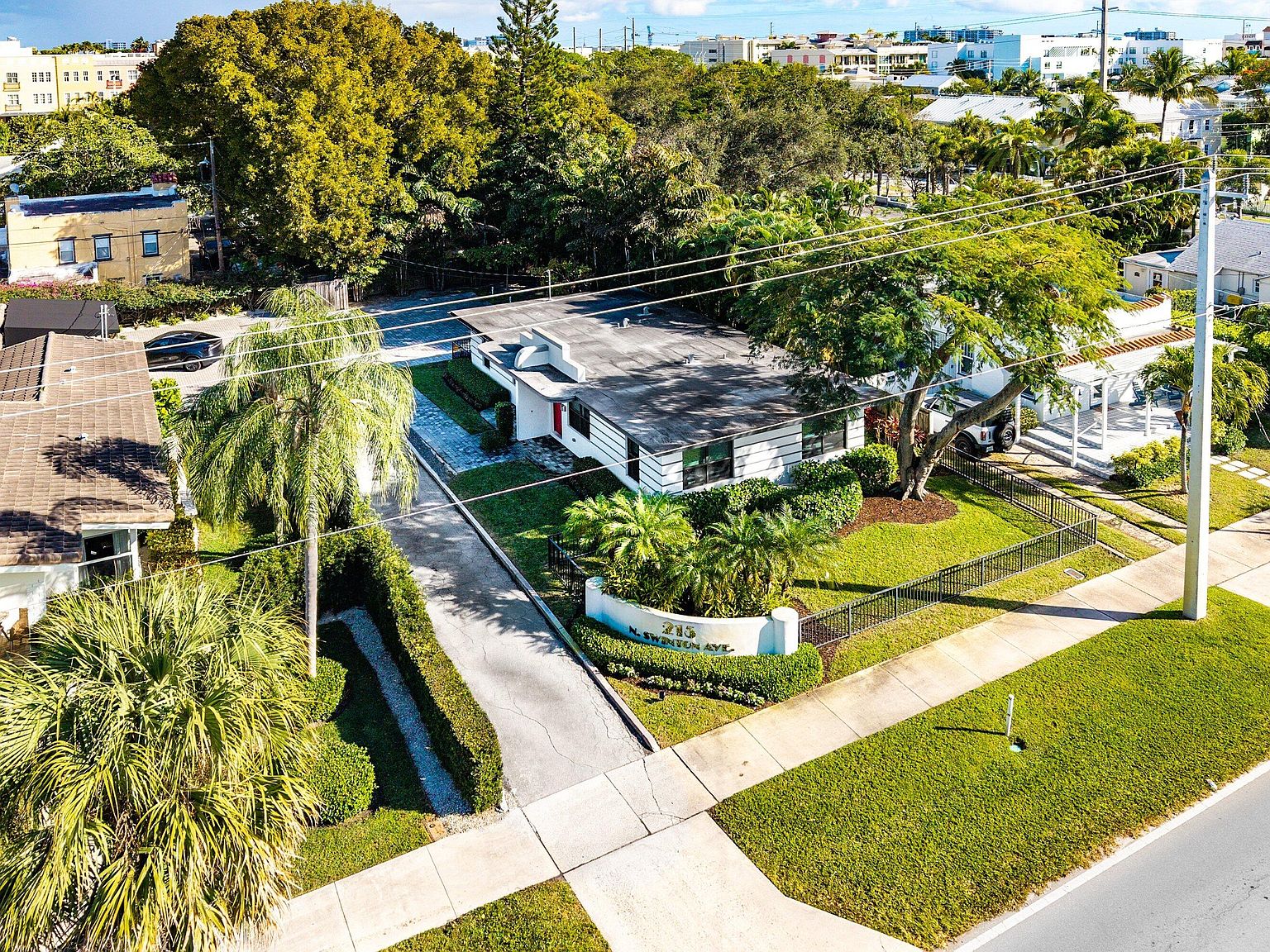 215 N Swinton Avenue, Delray Beach, FL 33444