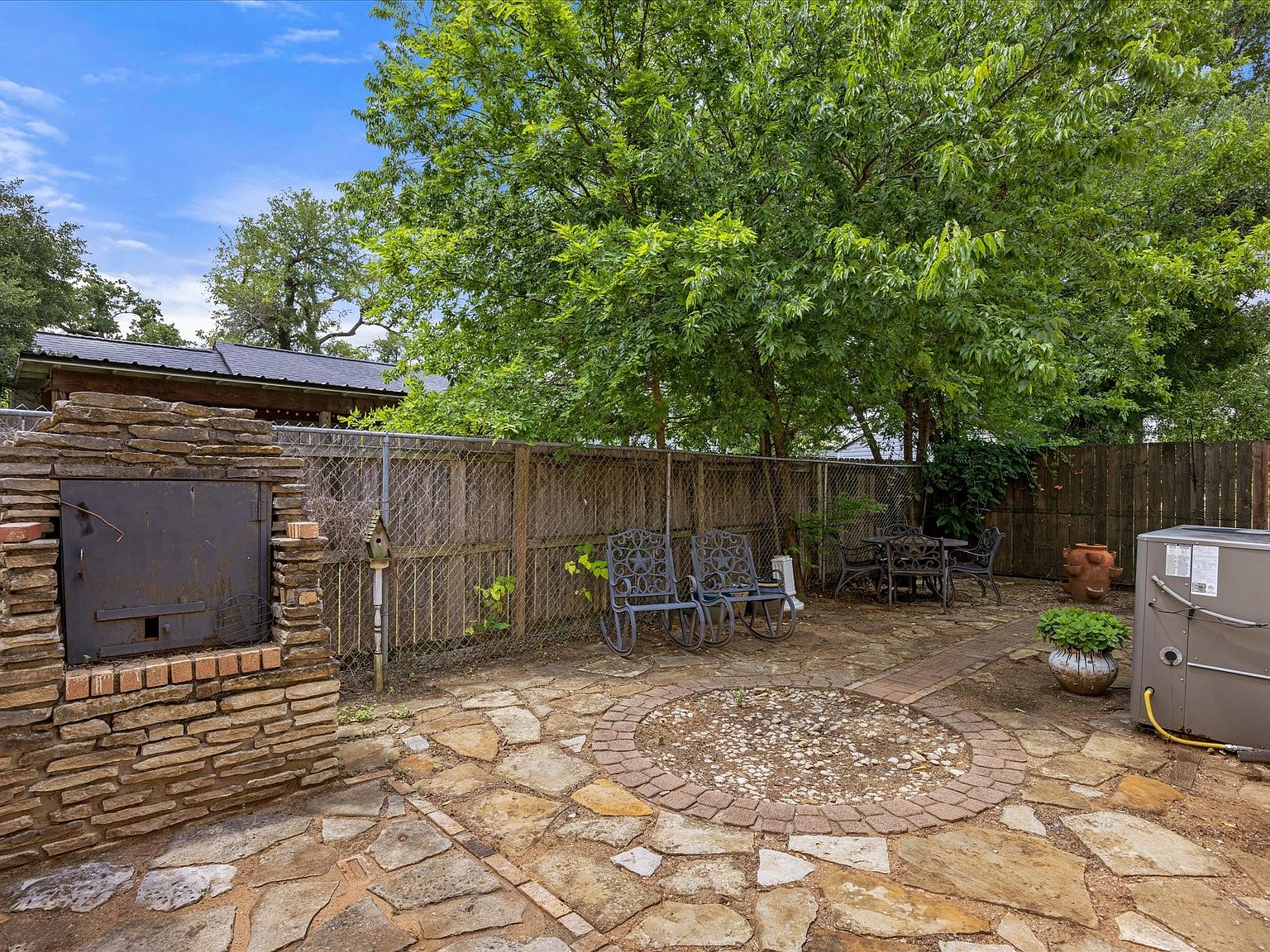 023-330-e-mcneill-st-stephenville-tx-76401