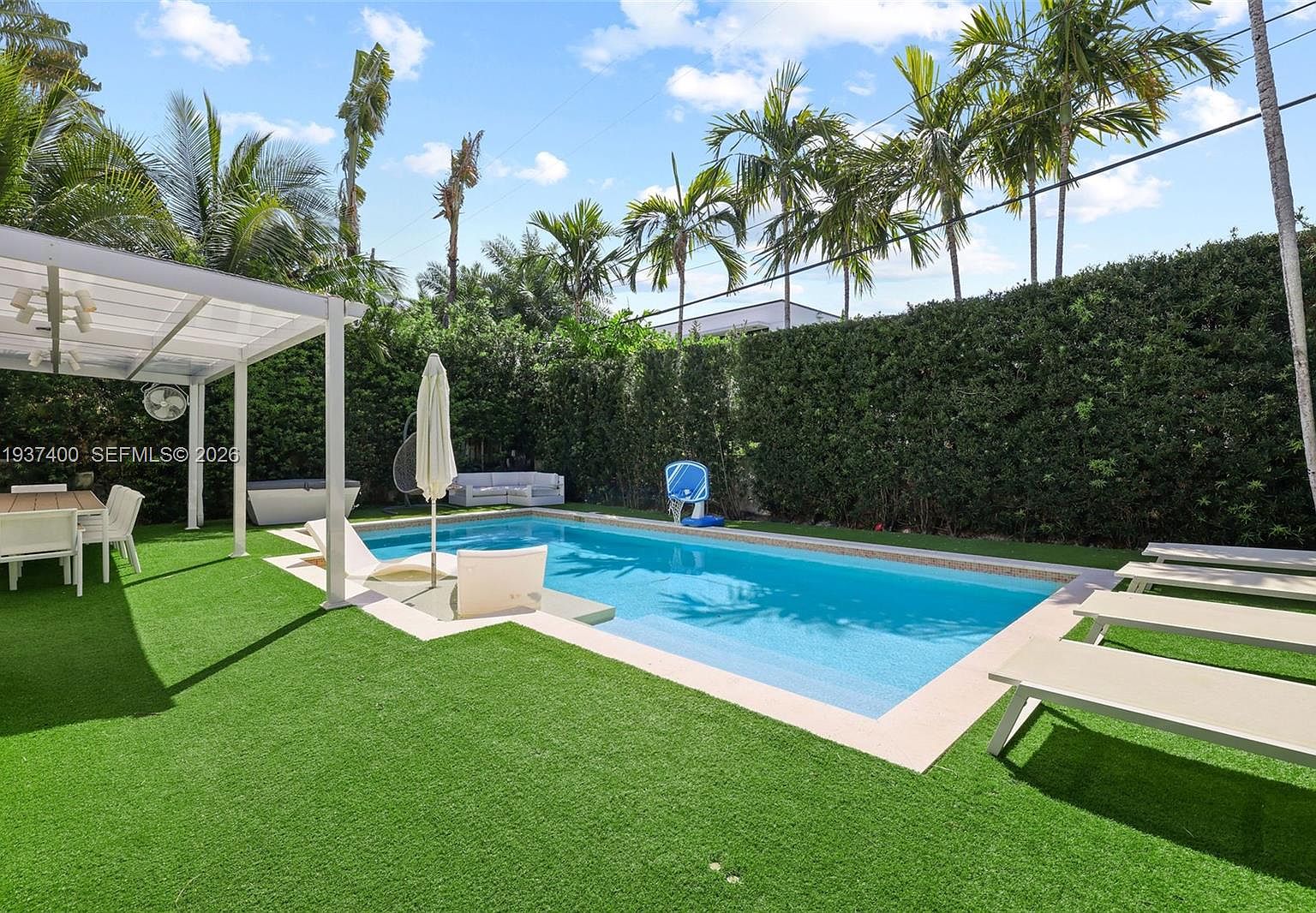 4490 Royal Palm Ave, Miami Beach, FL 33140