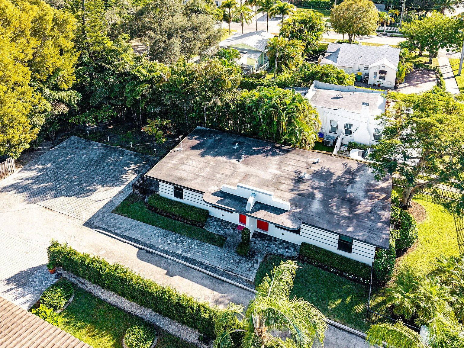 215 N Swinton Avenue, Delray Beach, FL 33444