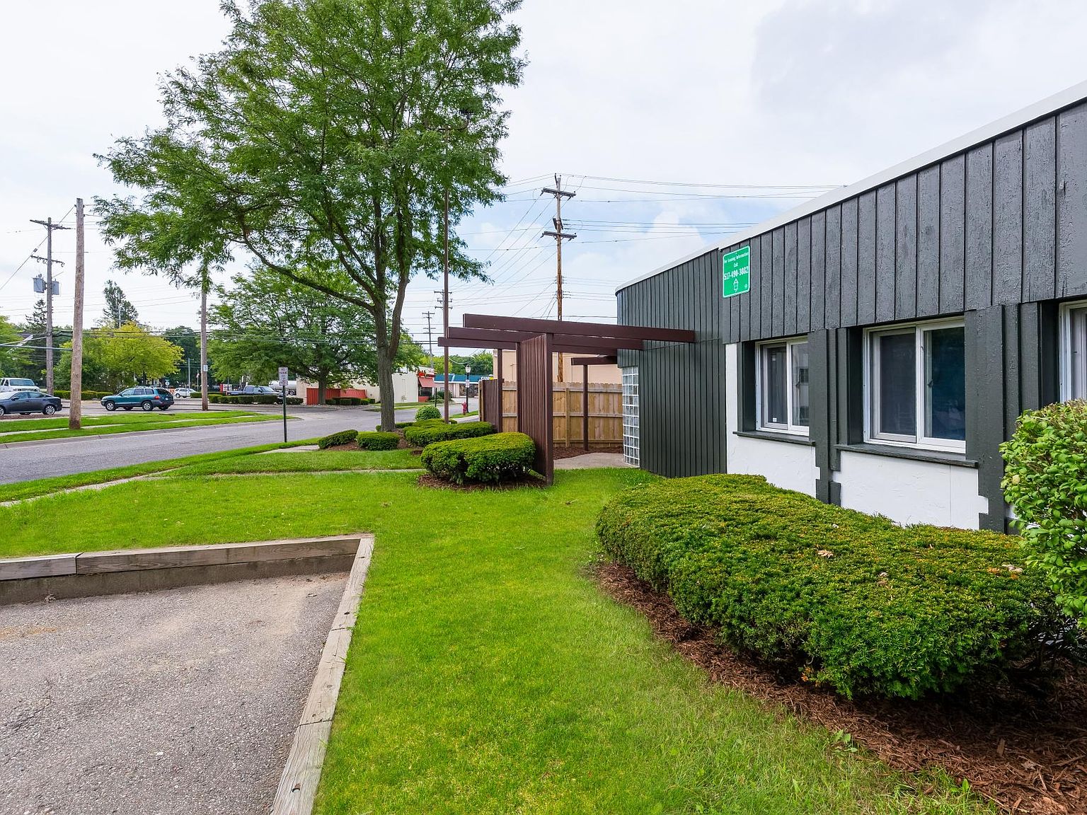 133 Milford St, East Lansing, MI 48823