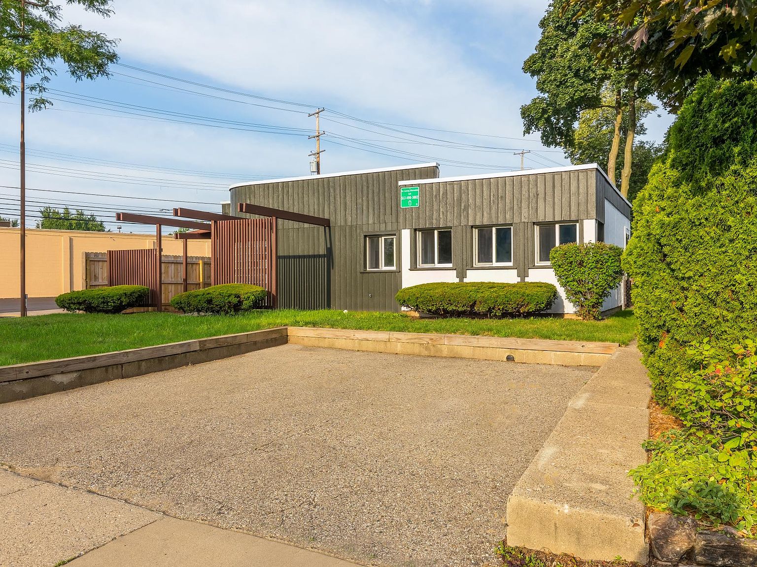 133 Milford St, East Lansing, MI 48823