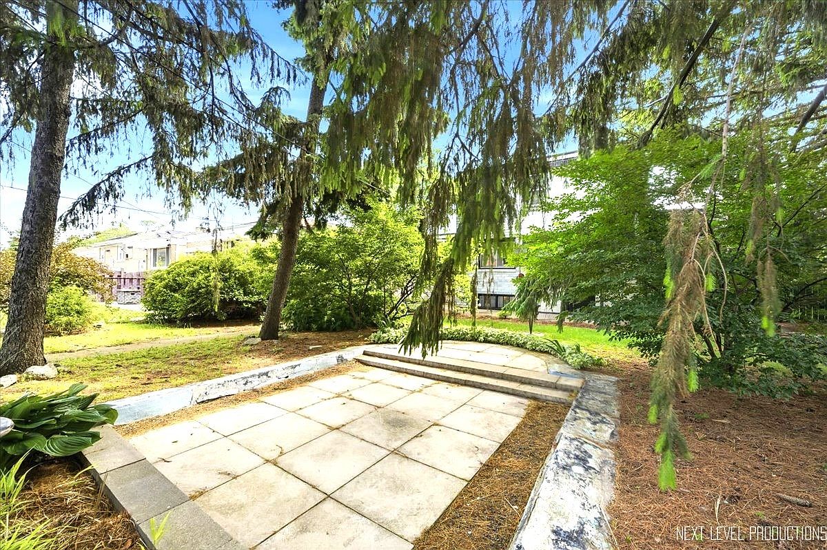 3728 Cuyler Ave, Berwyn, IL 60402
