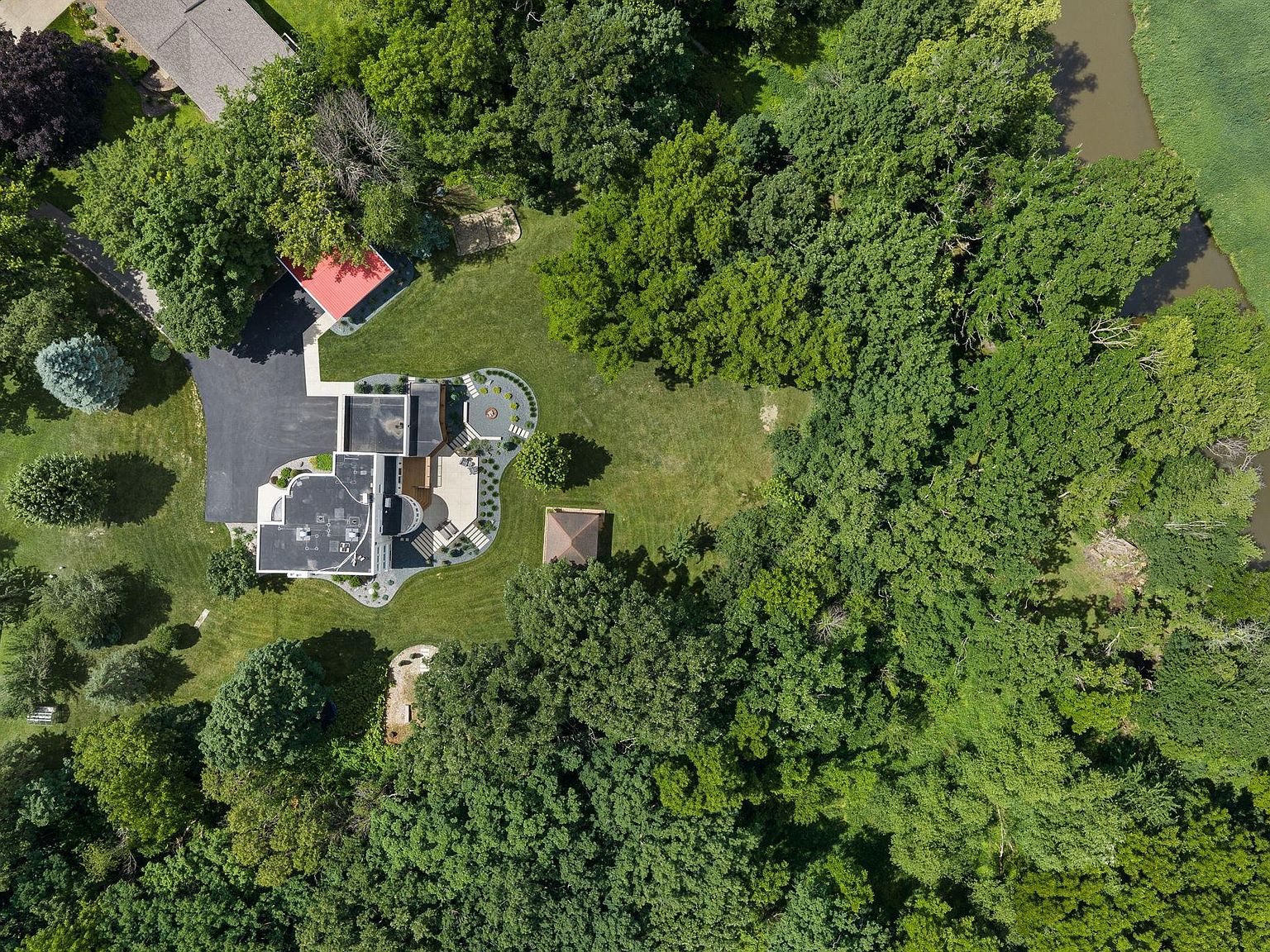 500 36th St NW, Austin, MN 55912
