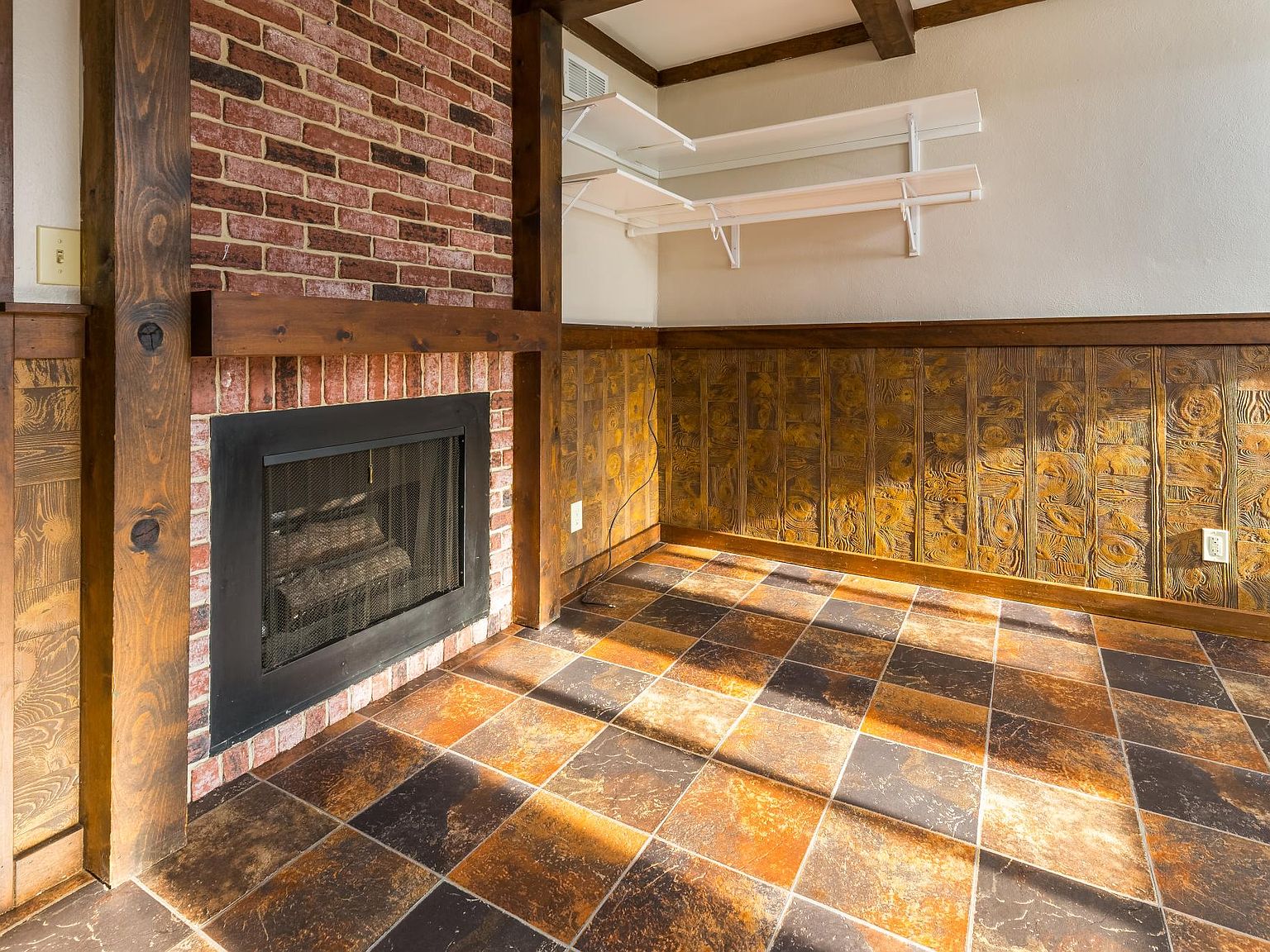 133 Milford St, East Lansing, MI 48823