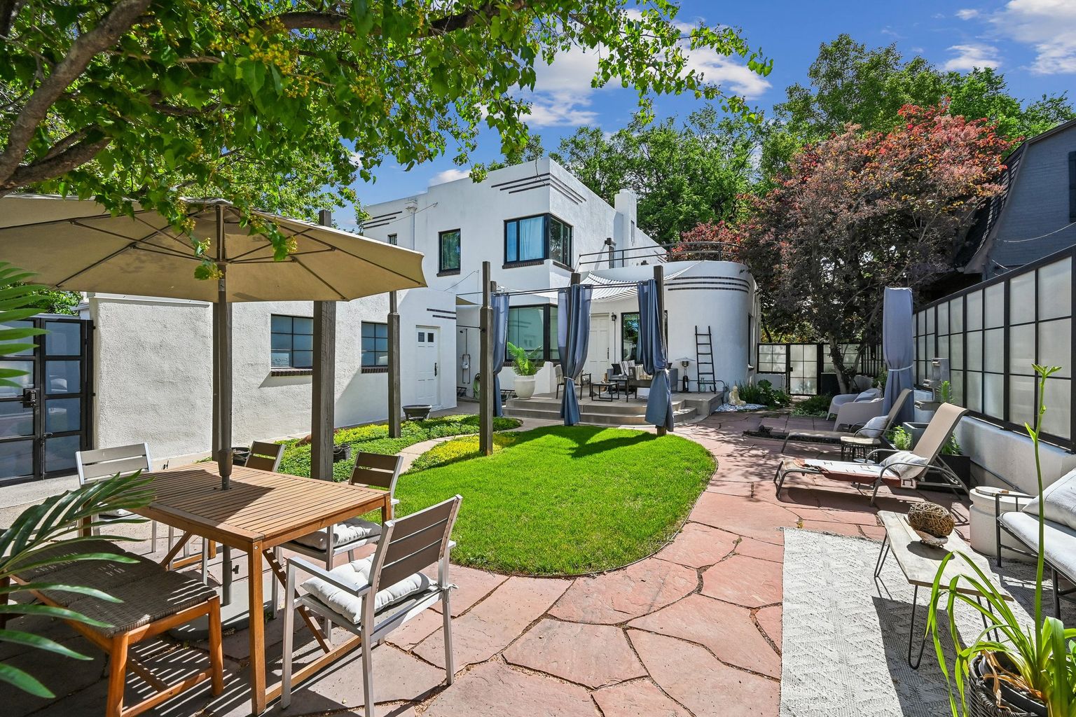 1521 Monaco Parkway, Denver, CO 80220