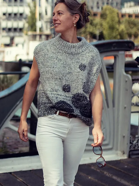 bloom-vest-pattern-by-camilla-vad-5