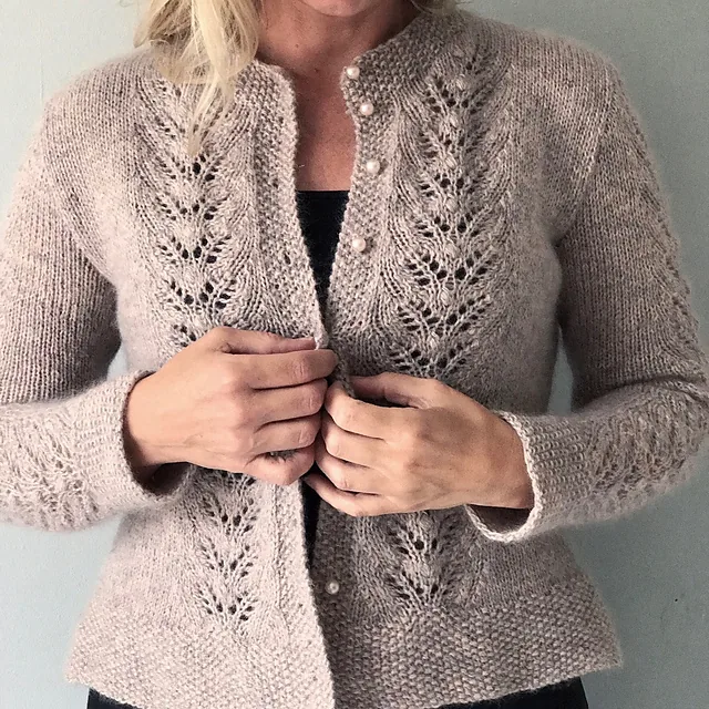 Edith Cardigan pattern by Camilla Vad knitting pattern image 1